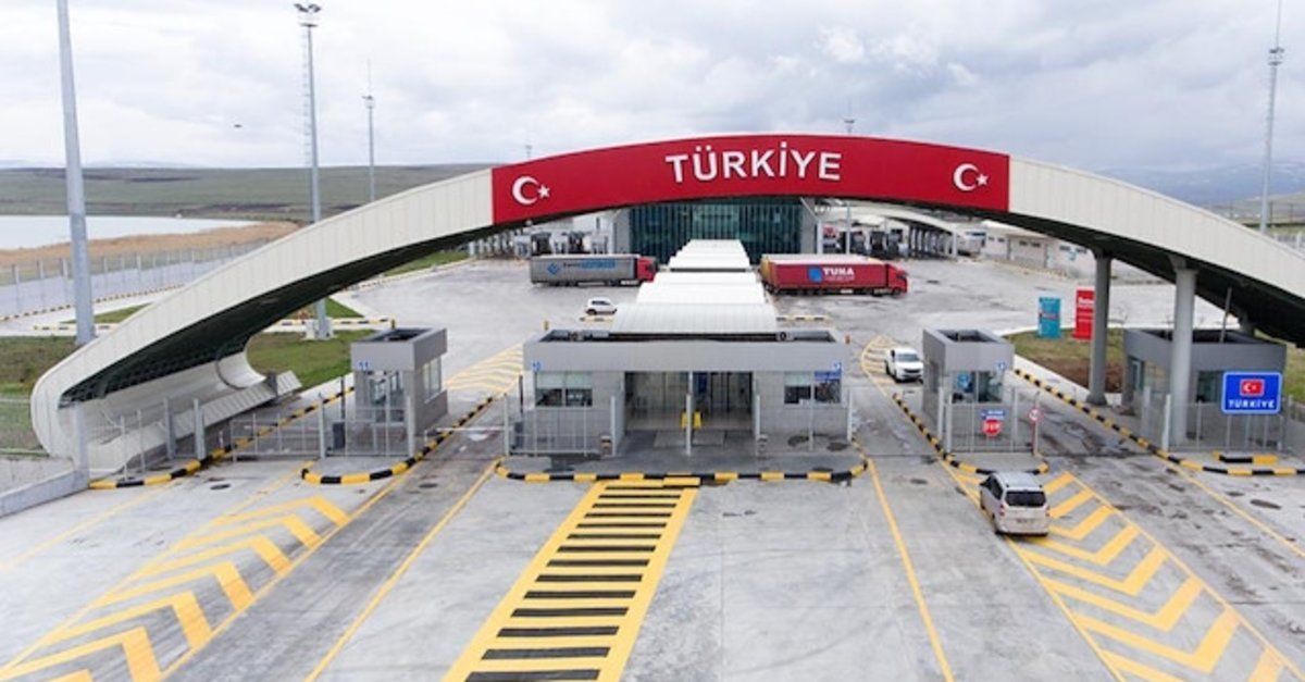 أعلنت الدولة التركية فتح معبر حدودي جديد مع مدينة رأس ...